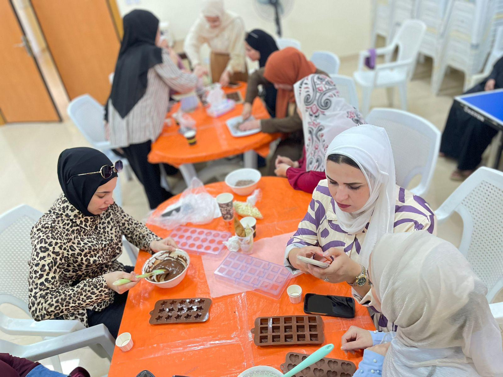 اختتام دورة تدريبية في صناعة الشكولاته بمركز شباب وشابات الرمثا المدمج.