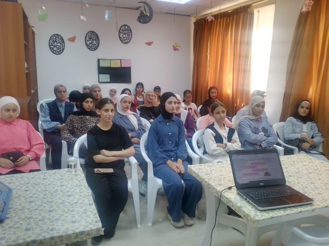 مركز شابات المزار الشمالي ينظم محاضرة حول الغذاء الصحي
