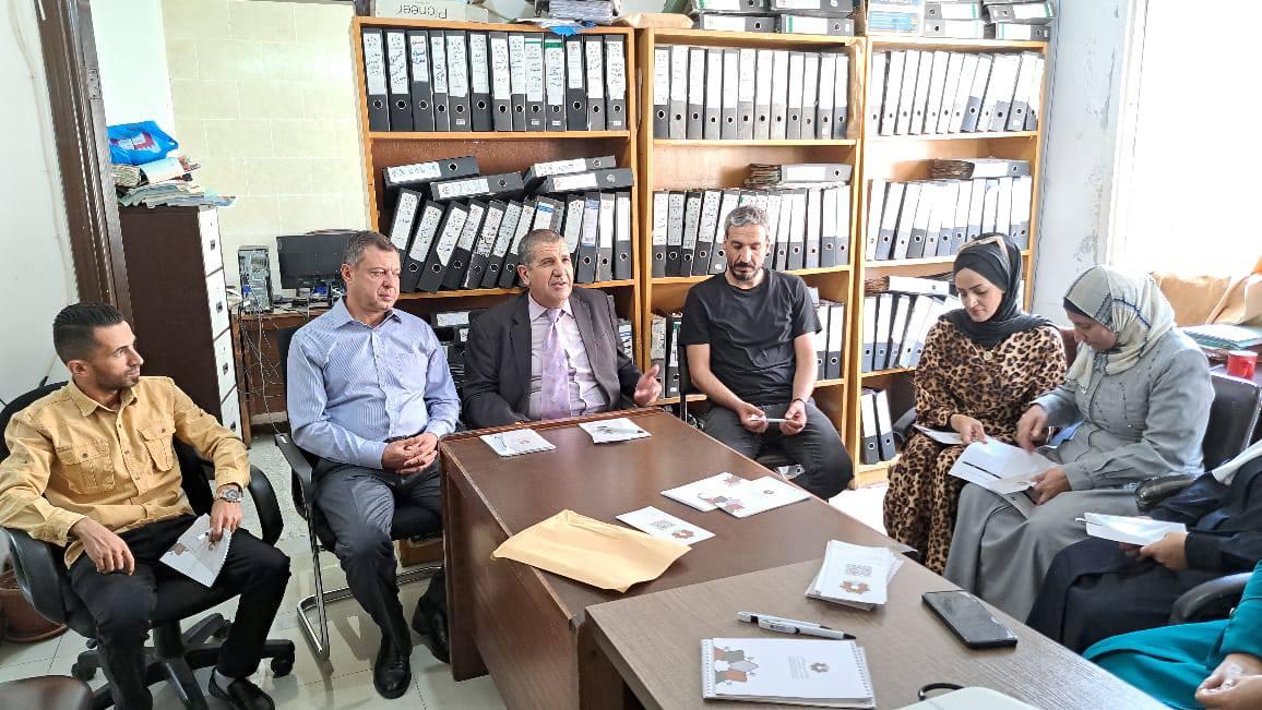 جلسة تعريفية بجائزة الحسين بن عبدالله الثاني للعمل التطوعي في مديرية تعاون عجلون