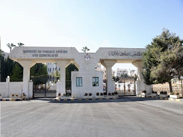 الأردن يدين القصف الإسرائيلي على حمص واللاذقية في سوريا