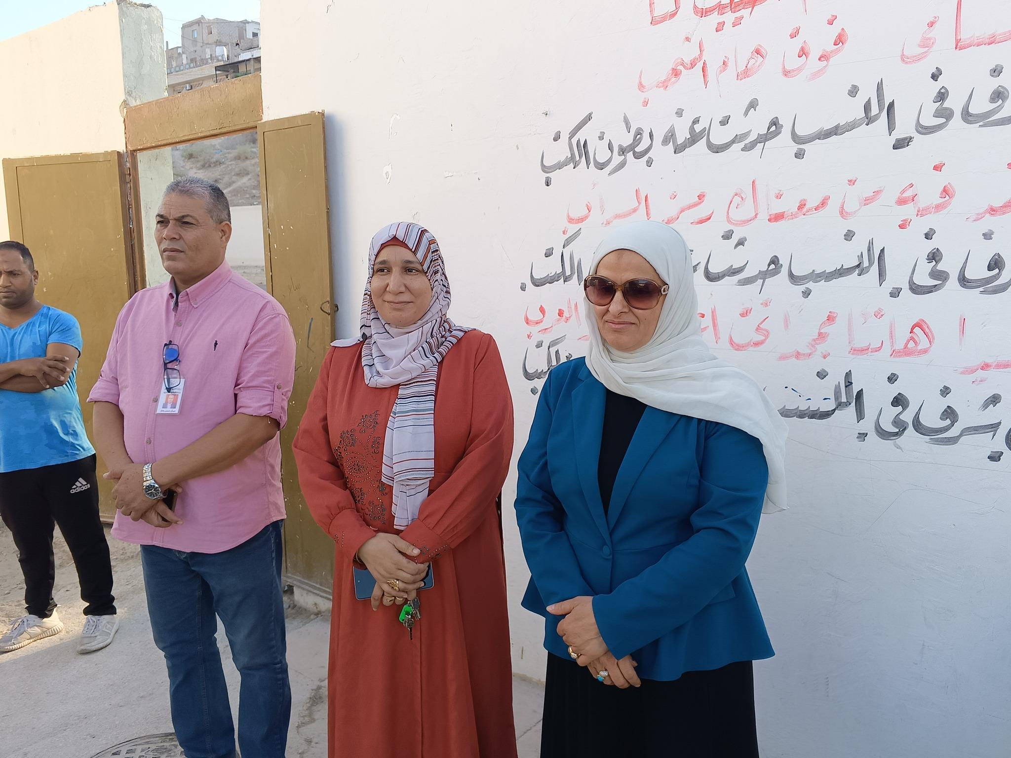 فريحات تزور مدرسة آمنة بنت وهب الأساسية للبنات وتؤكد أهمية البيئة المدرسية الآمنة..صور