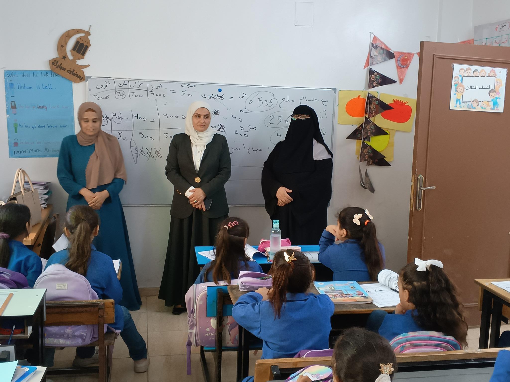 فريحات تزور مدرستي اسكان معاذ بن جبل وأم حبيبة الأساسية المختلطة