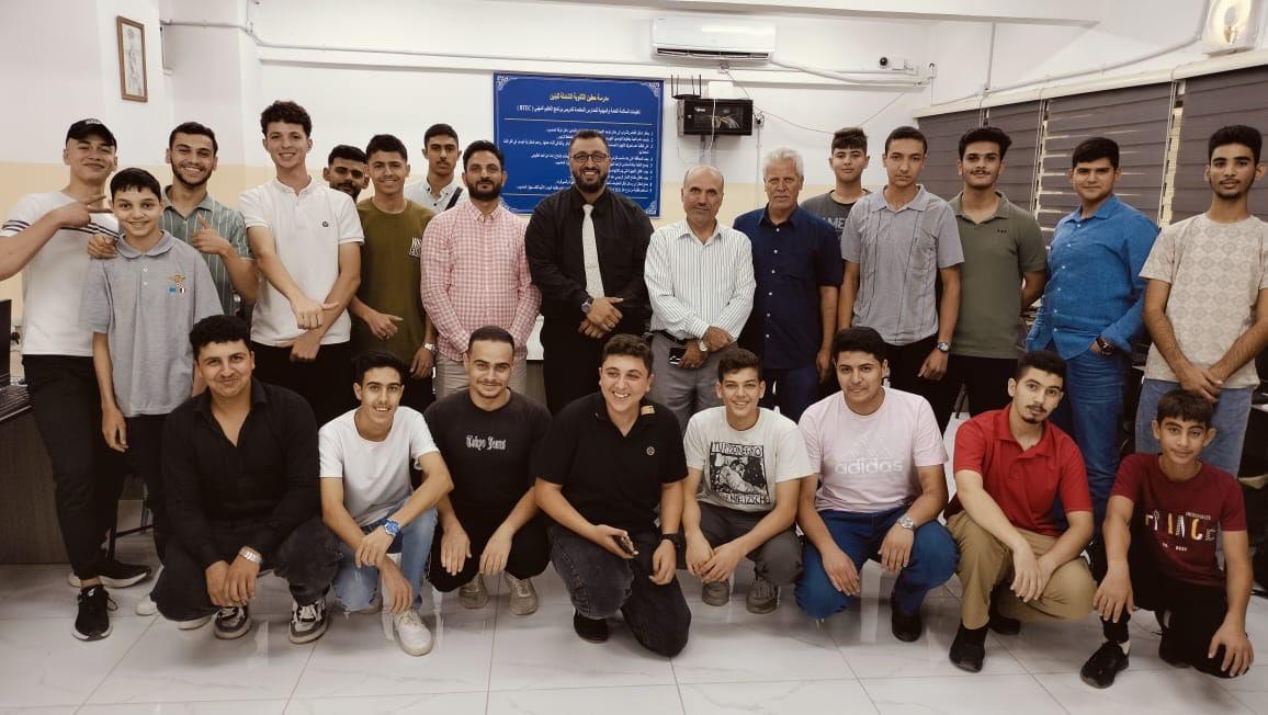 ندوة حول التصيد الإلكتروني في مركز شباب الوسطية