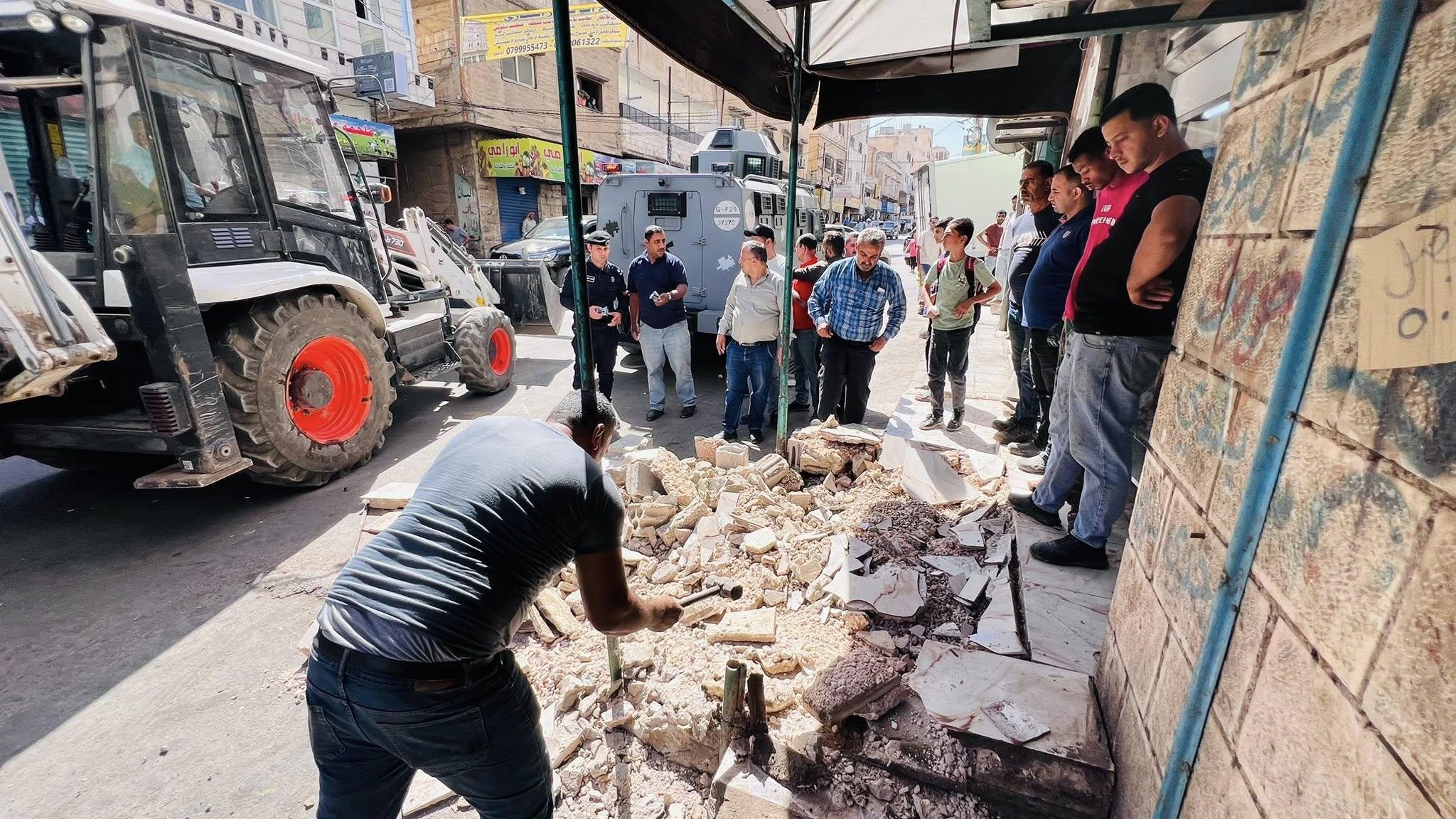 كفرنجة: حملة شاملة لإزالة الاعتداءات وتنظيم المشهد الحضري...صور