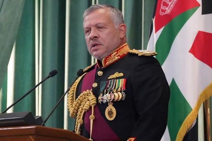 رئيس جامعة عجلون الوطنية يشيد بجهود جلالة الملك الدولية