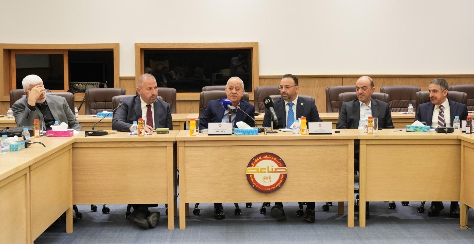 وزارة البيئة: نشجع المصانع للتحول للاقتصاد الأخضر