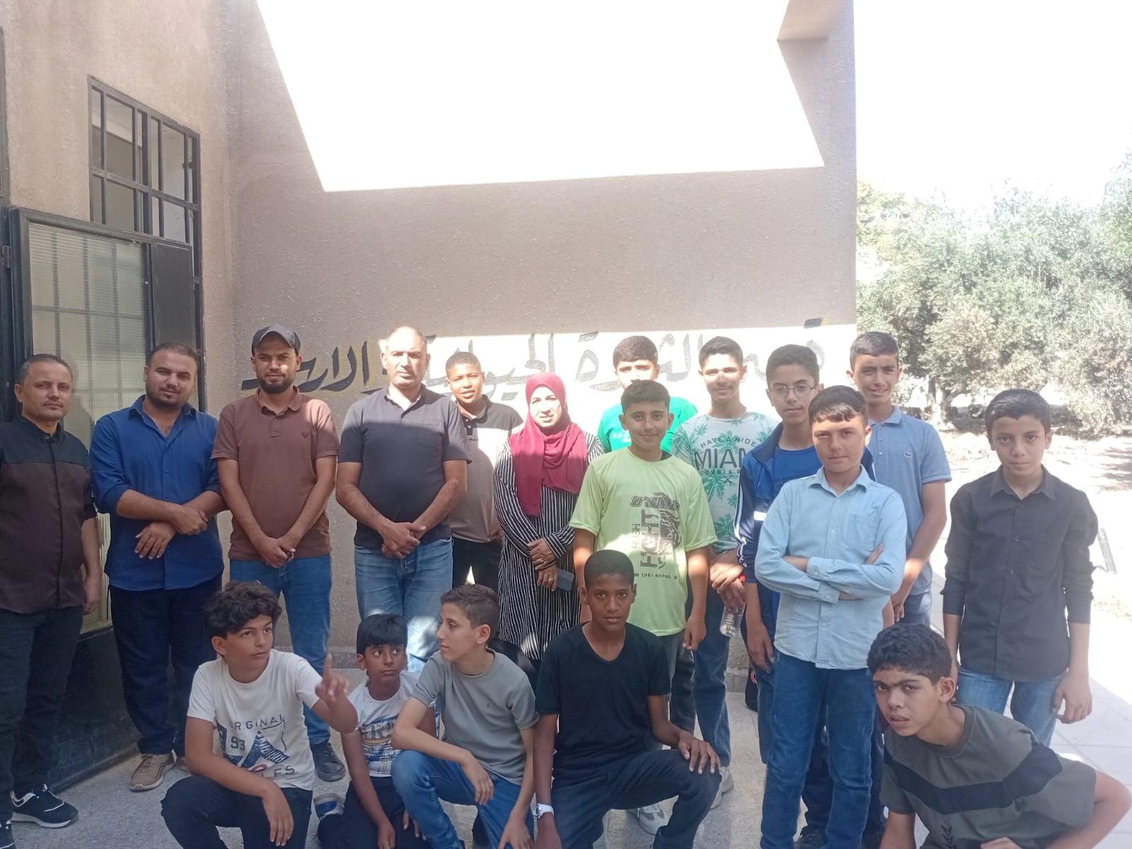 مركز شباب وشابات غرب إربد ينظم نشاط لتوعية الشباب بأنواع الزراعة .