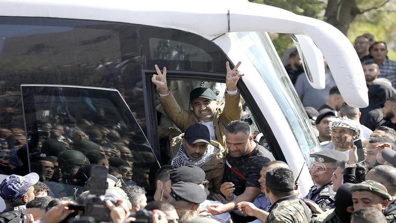 الاحتلال يفرج عن الدفعة الثانية من المعتقلين