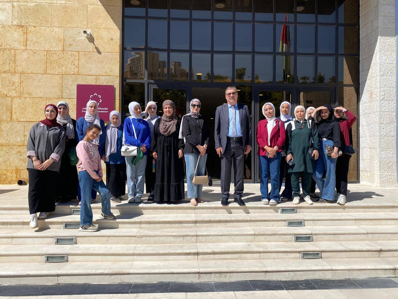 مركز شابات عبين عبلين ينظم زيارة ميدانية إلى مركز عجلون الثقافي ويشارك في حملة نظافة ببيادر عبين