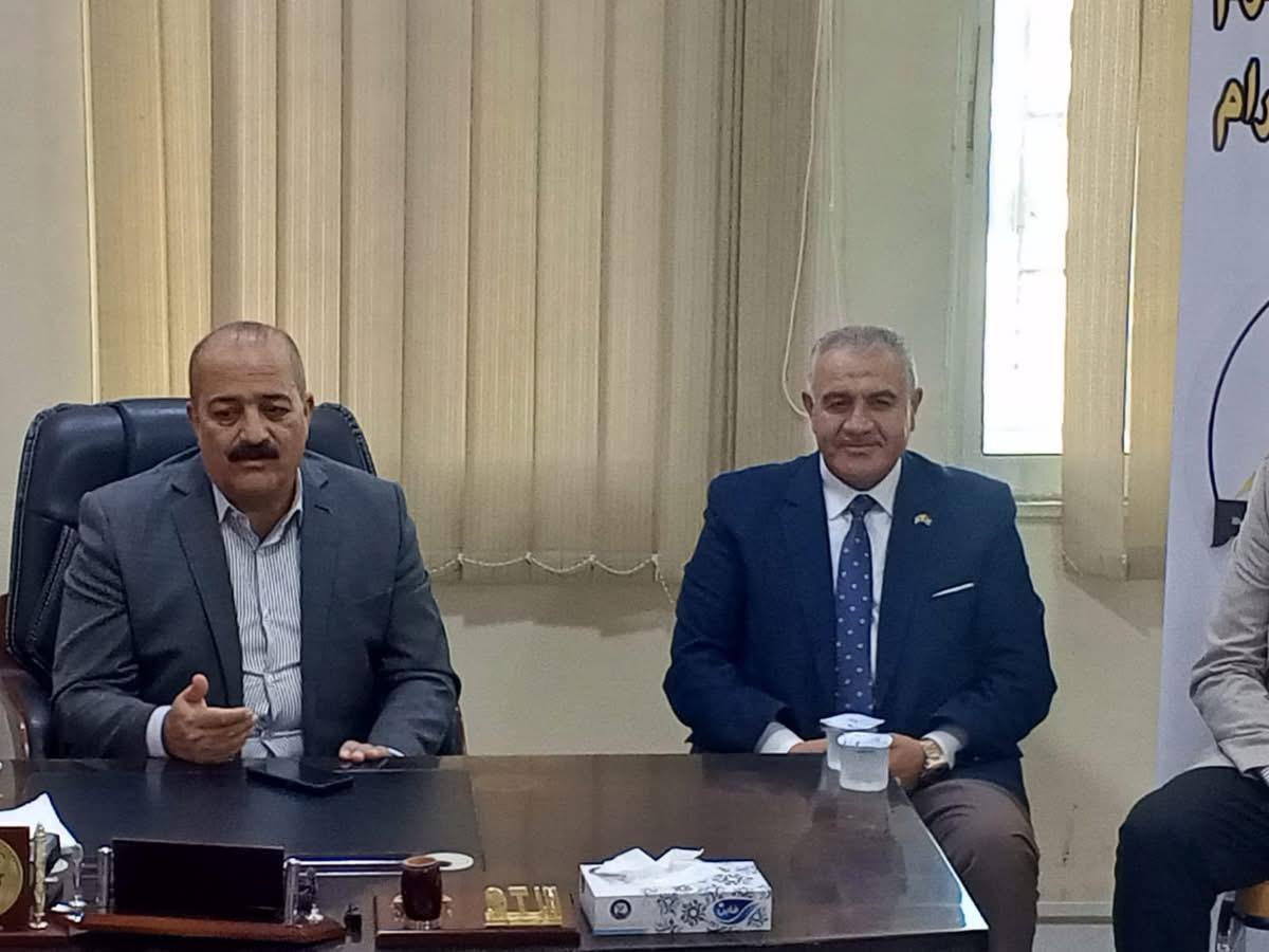 محافظ إربد خلال زيارته إلى بلدية غرب إربد/ منطقة سوم : تآلف الجهود والشراكة المجتمعية ركيزة التنمية في منطقة سوم.