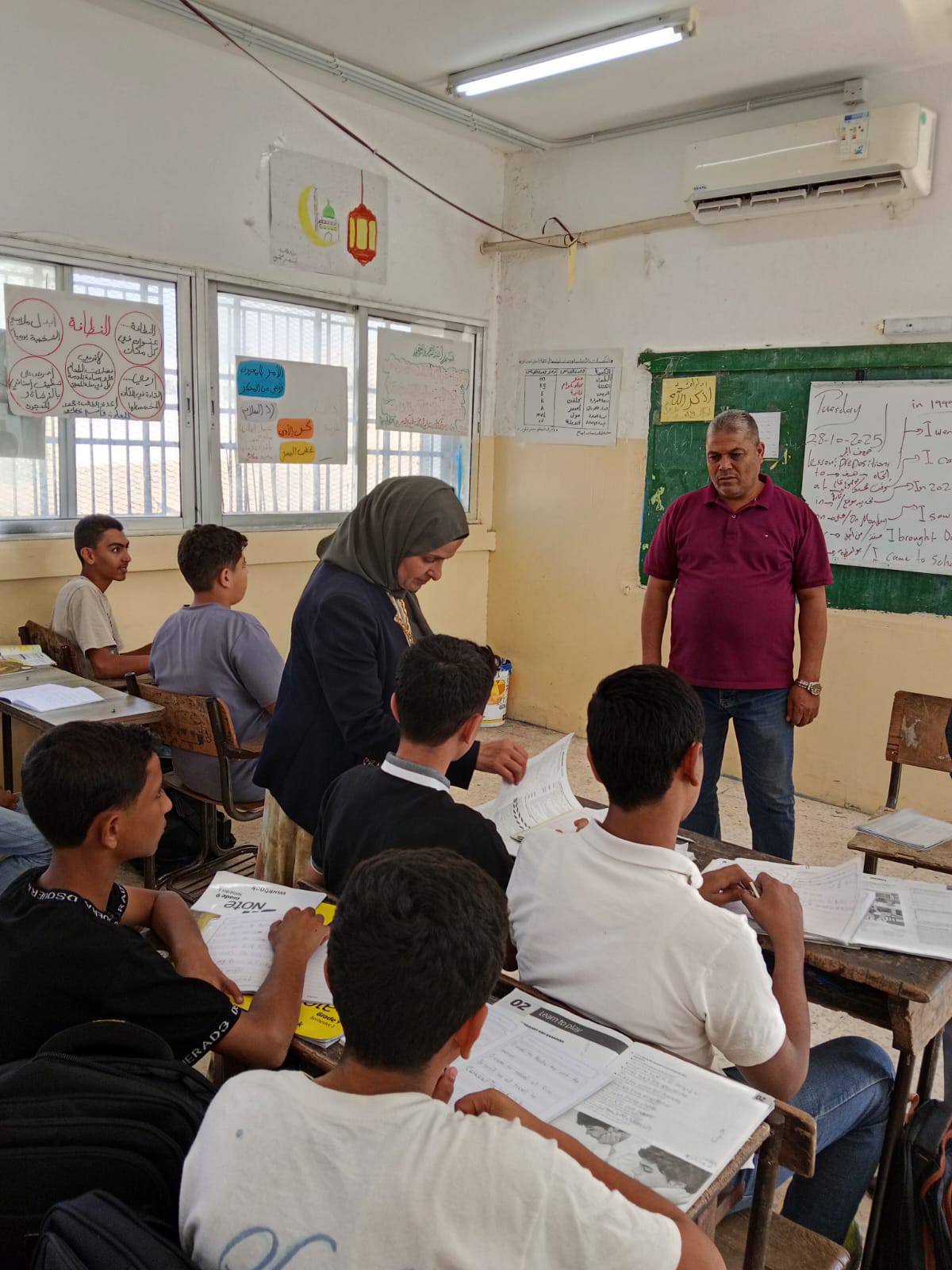 فريحات تتفقد عدداً من مدارس لواء الأغوار الشمالية وتتابع سير العملية التعليمية