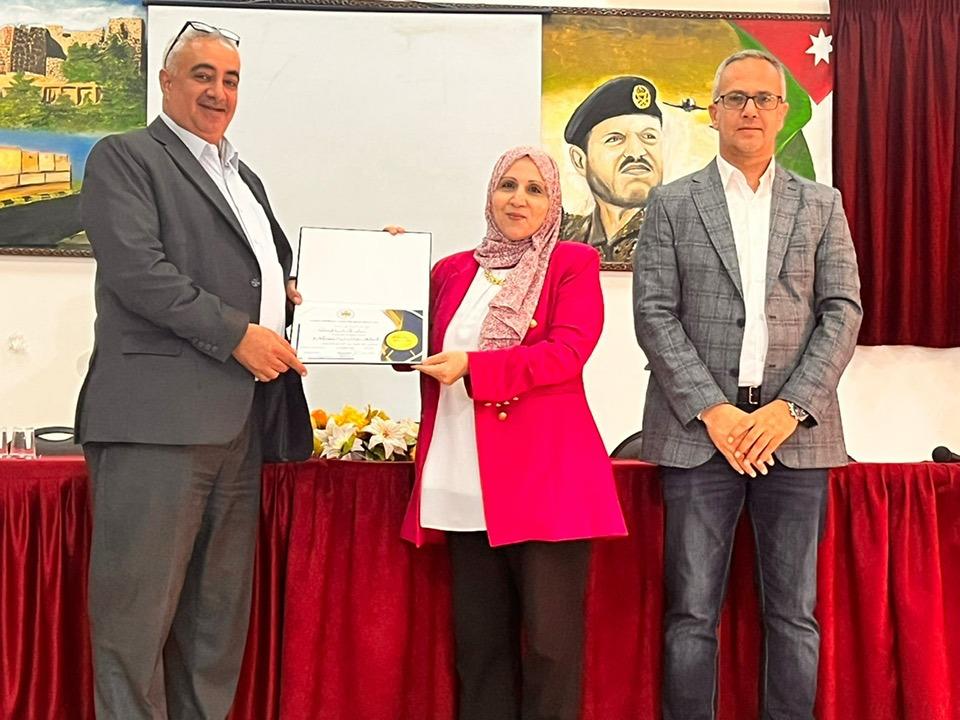 مدرسة حطين الاساسية عنوان التميز والأبداع