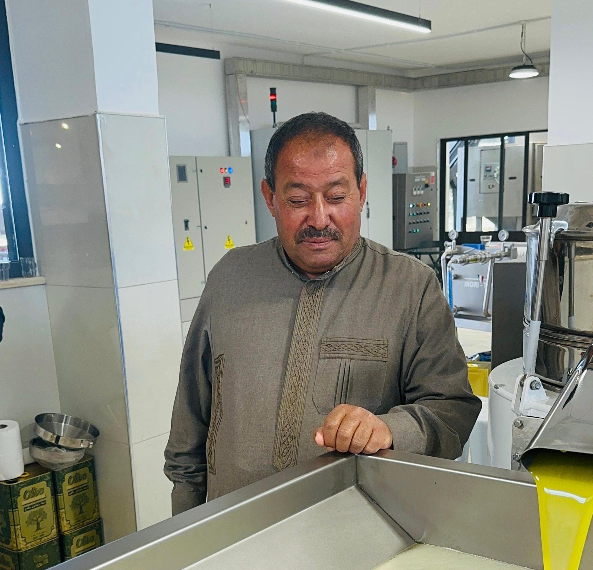 الحاج تركي العتوم يطلق مبادرة لتخفيض أسعار زيت الزيتون