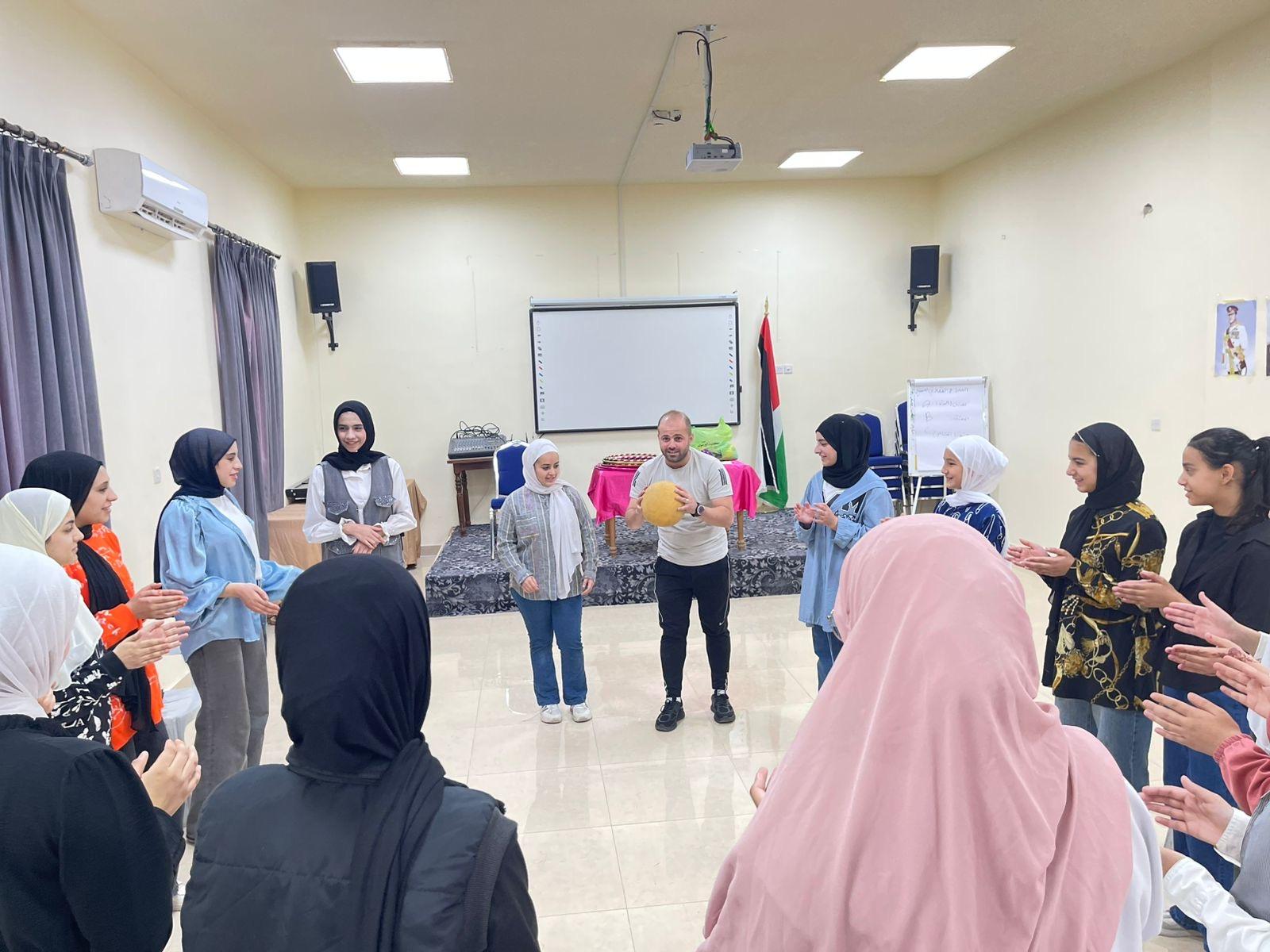 مركز شباب وشابات الرمثا ينظم يومًا رياضيًا مفتوحًا