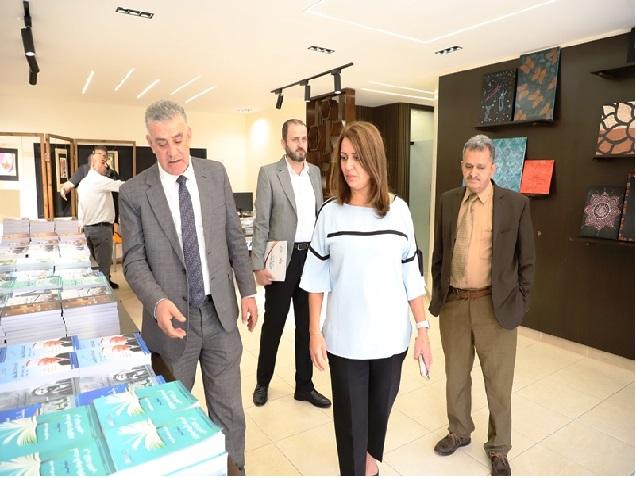 العياصرة يفتتح مهرجان القراءة في مركز زها الثقافي