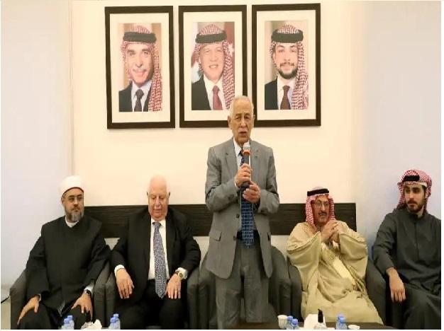 الديوان الملكي يعزي آل السعدون (صور)