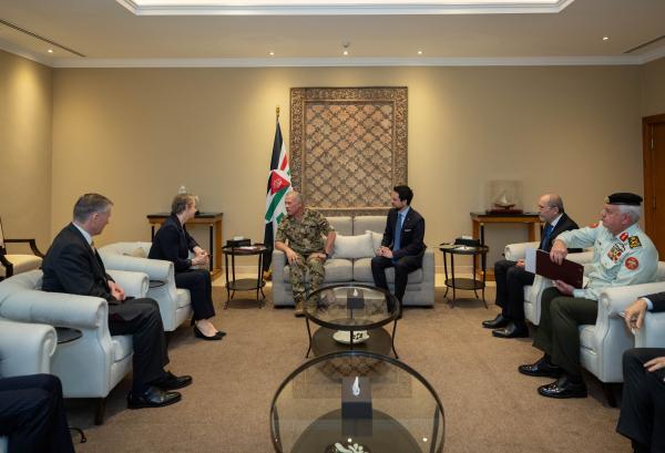 الملك يستقبل وزيرة الخارجية البريطانية ويحذر من التصعيد ضد الفلسطينيين