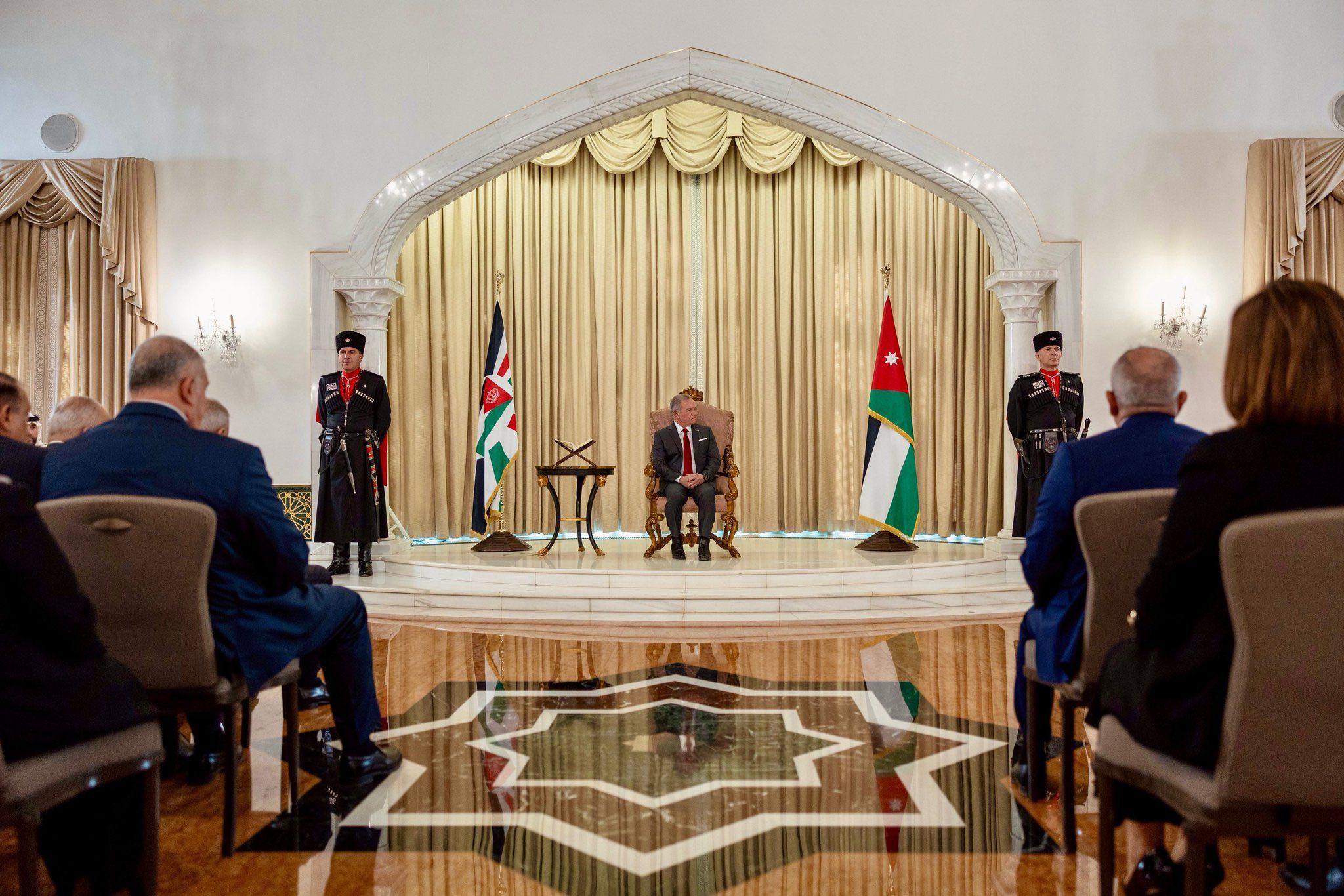 الملك يستمع إلى ردّي مجلسي الأعيان والنواب على خطاب العرش