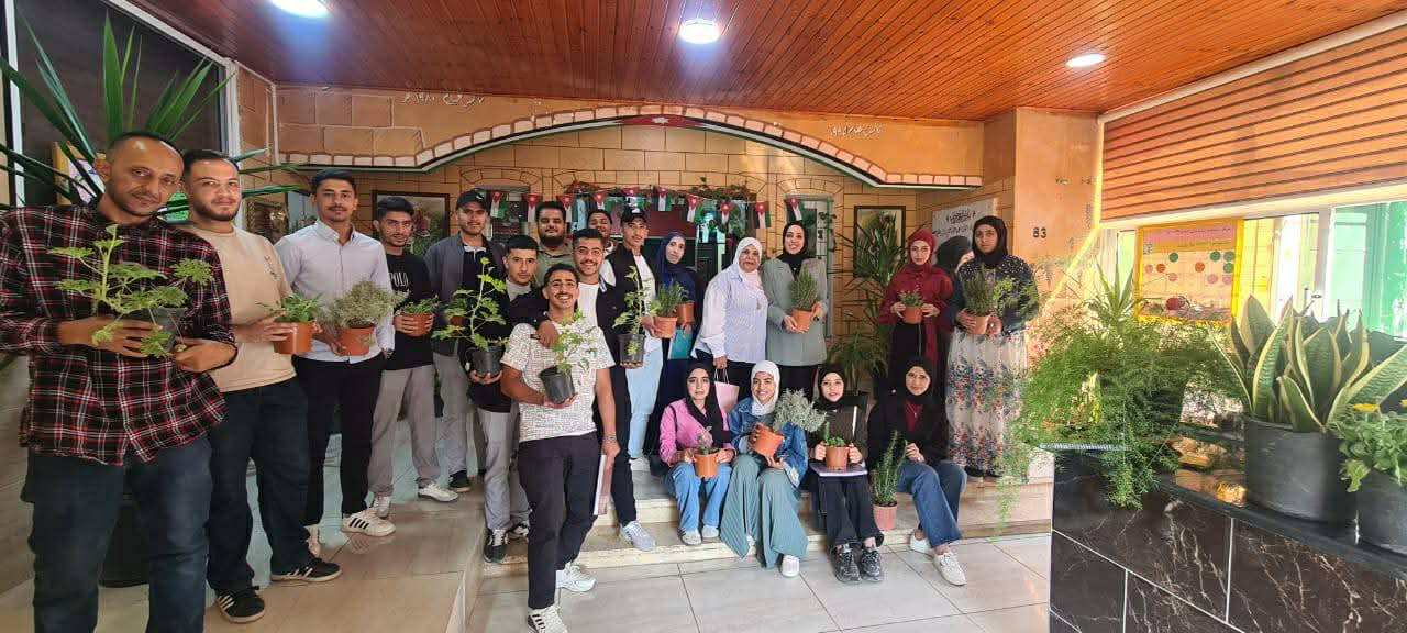 شباب وشابات عجلون النموذجي ينظم ورشة حول الأمن الغذائي والزراعة