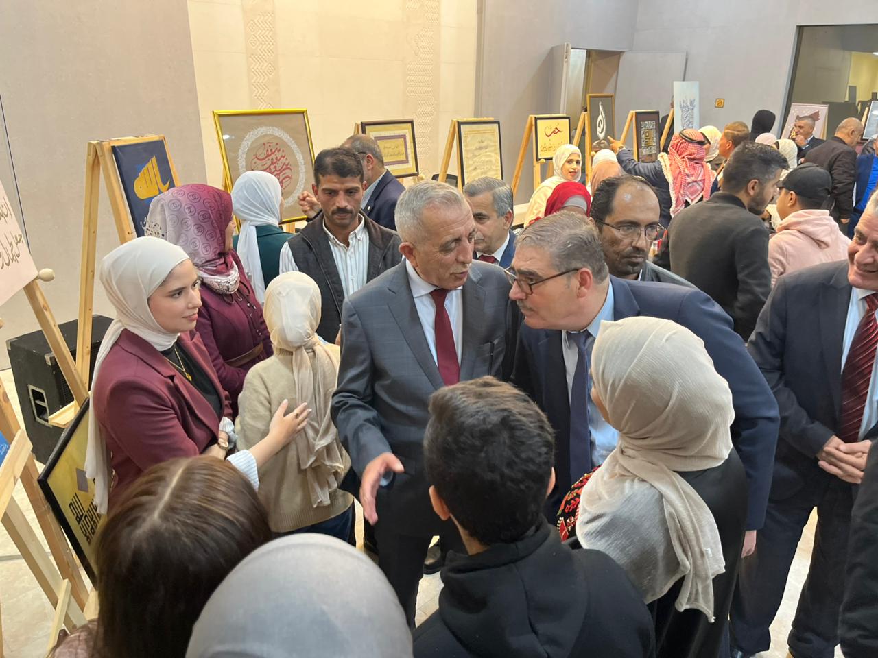 عجلون :الوزير الرواشده يرعى حفل تخريج الفوج الأول من طلبة الفنون الجميله