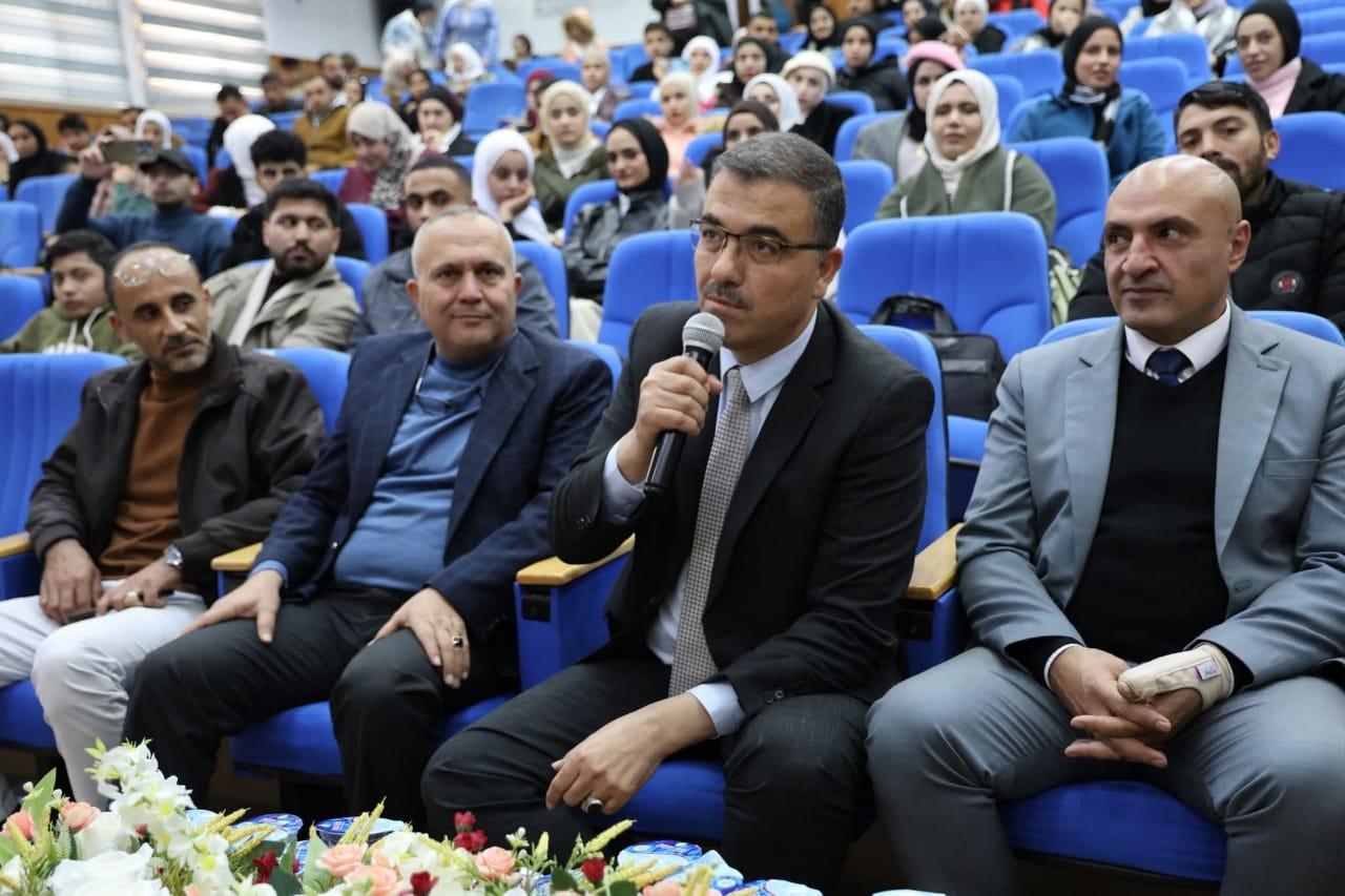 رئيس جامعة عجلون الوطنية يرعى العرض المسرحي