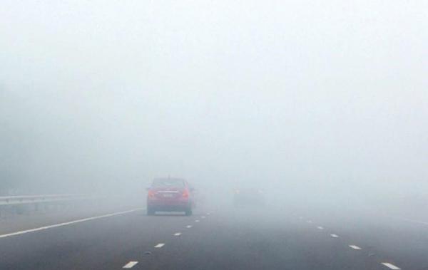 السير تحذر السائقين .. والضباب يلف عمّان