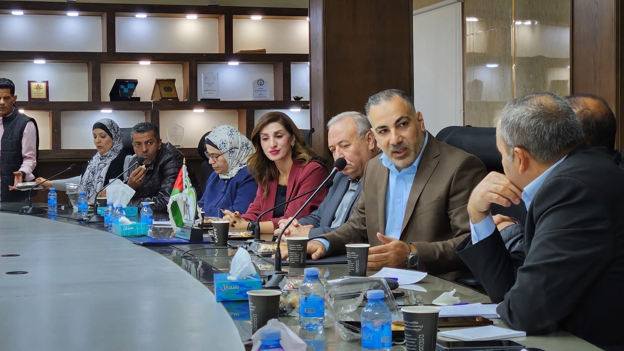 بلدية مادبا توقع اتفاقية مع جمعية الرفق بالحيوان