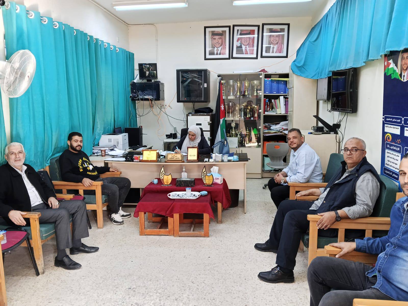 فريحات تزور مدارس منطقة وقاص في تربية الأغوار الشمالية