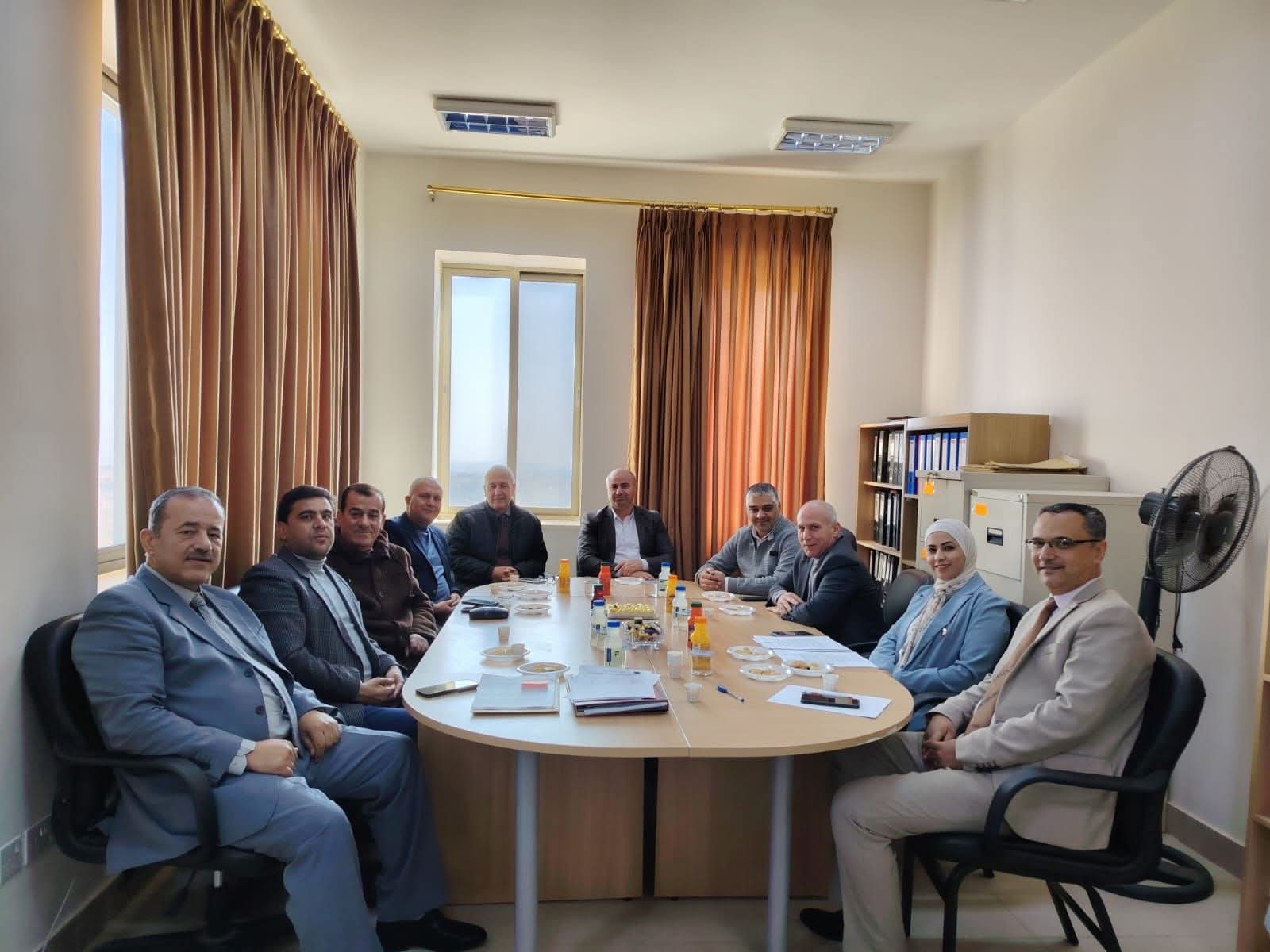 مجلس البحث العلمي في جامعة عجلون الوطنية يبحث تطوير منظومة الأبحاث