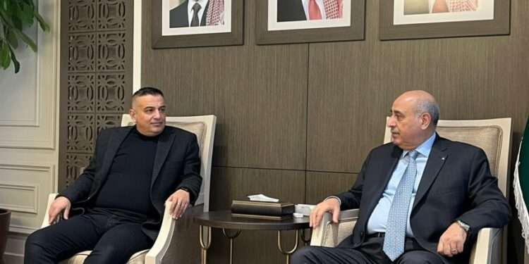 القاضي يستقبل وفد من صحيفة (صدى الشعب) و الفطافطة: “الإعلام شريك في نقل رسالة الوطن و تعزيز الشفافية”