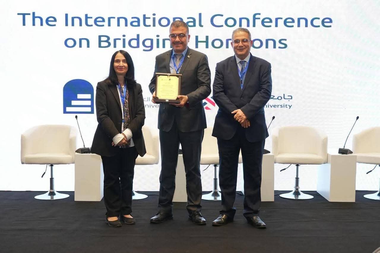 رئيس جامعة عجلون الوطنية يشارك متحدثًا رئيسيًا في مؤتمر تجسير الآفاق بعمان