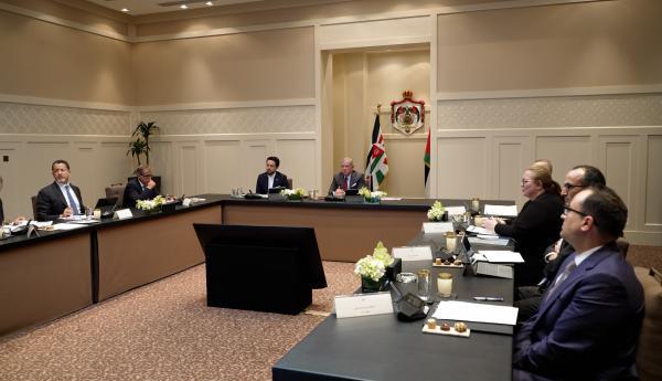 الملك يدعو لتبني نهج حكومي موحد يبسط الإجراءات ويسهل رحلة المستثمر