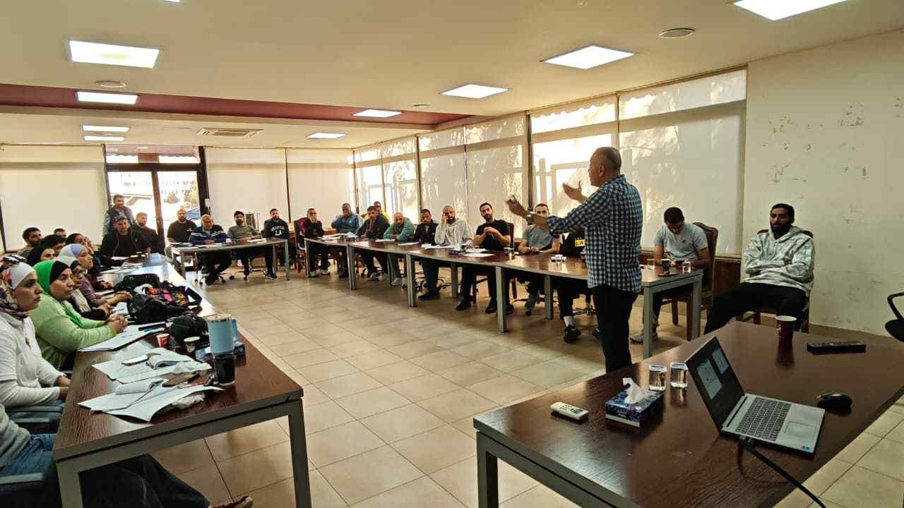 مركز إعداد القيادات الشبابية يختتم دورة مدربي كرة السلة – تصنيف درجة ثالثة.