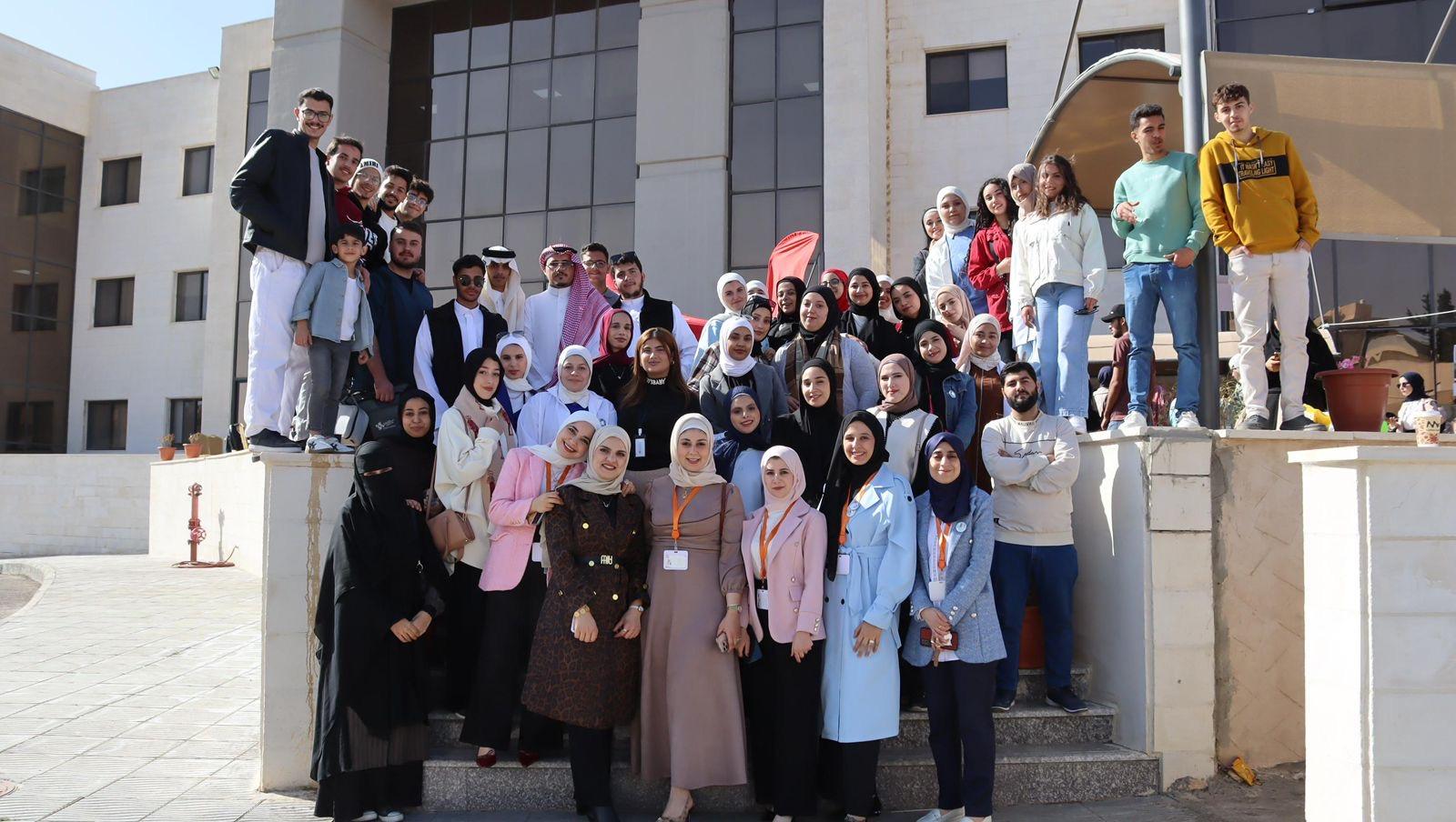 الكلية الجامعية الوطنية للتكنولوجيا تنظم فعاليات اليوم المفتوح