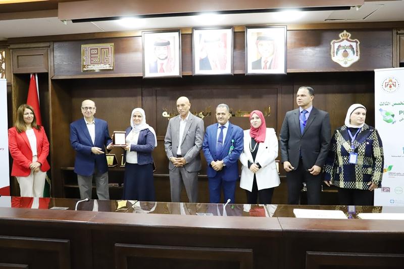 الخوالدة يرعى اختتام المؤتمر البيئي المتخصص الثالث لجمعية البيئة.