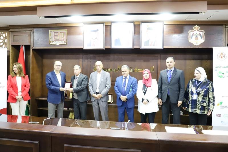 برعاية شركة سوليدرتي “الاولى للتأمين . جمعية البيئه تكرم الفائزين بمسابقتها الاعلامية البيئية السنوية .