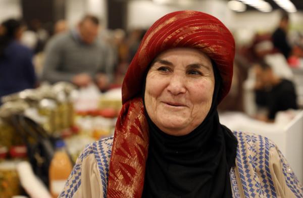 نساء من الريف يروين سيرة الأرض في مهرجان الزيتون الوطني 25