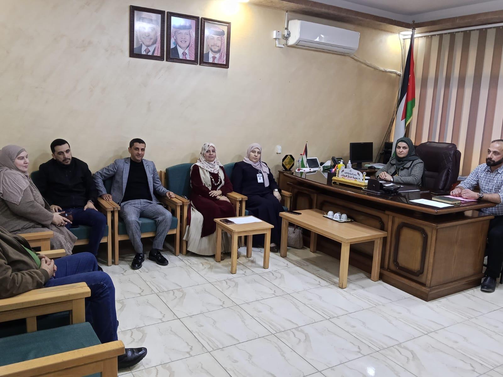 فريحات تترأس اجتماع لجنة الامتحانات المحلية في الأغوار الشمالية استعدادًا لانطلاق الدورة التكميلية