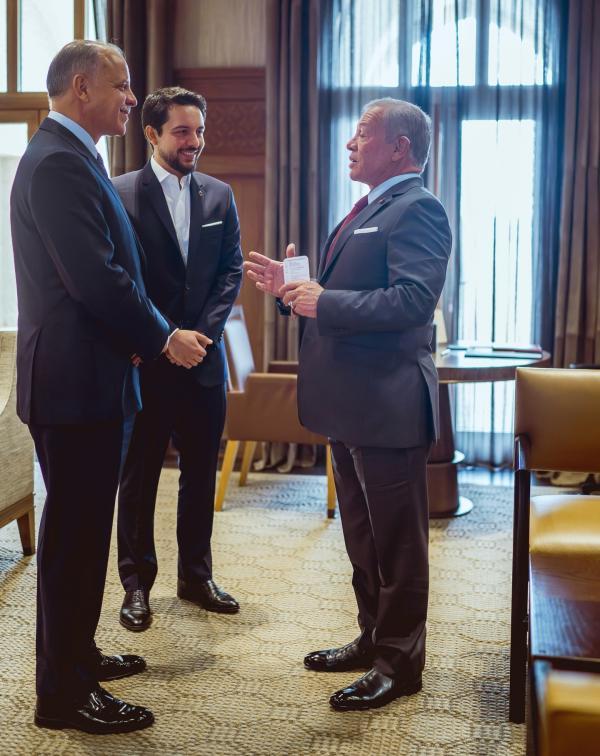 الملك وولي العهد والأمير فيصل قبيل اجتماع