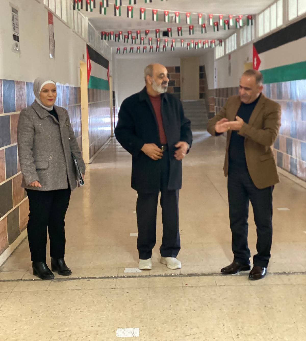 الزرقاء الأولى تستكمل تجهيز قاعات امتحان «التكميلية»