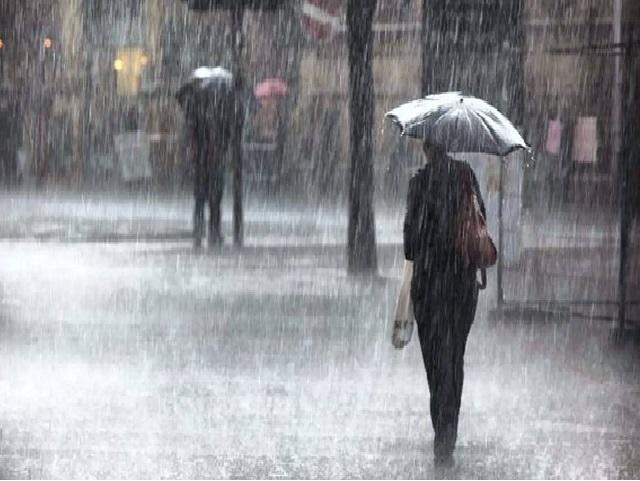 السبت .. طقس بارد وأمطار رعدية وتحذيرات من السيول