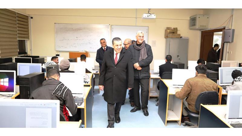 العجلوني يتفقد سير امتحان 