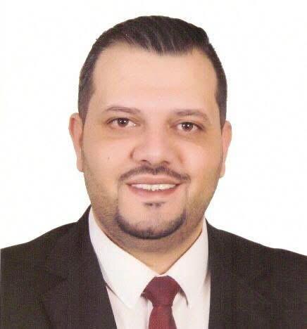 الكرسي الدوّار والنخب المتلوّنة