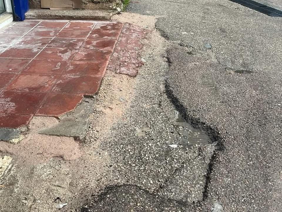 مطالب بإجراءات للحد من تجمع مياه الأمطار في شوارع عجلون