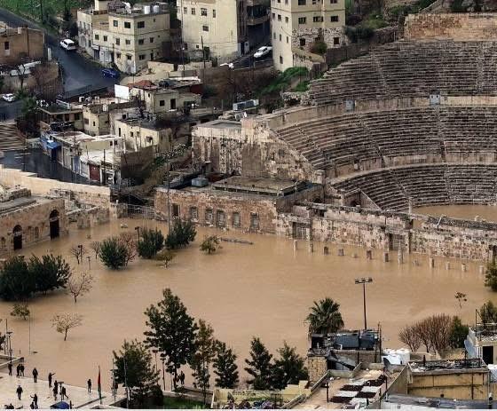 التوسع العمراني على مسار الأودية في العاصمة عمّان و المدن ذات التضاريس الجبلية ، مشكلة حضرية تتطلب مراجعة :