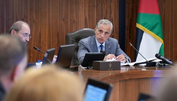 حسَّان يوجه بتخصيص 10 ملايين دينار لتحسين البنية التحتية في المحافظات