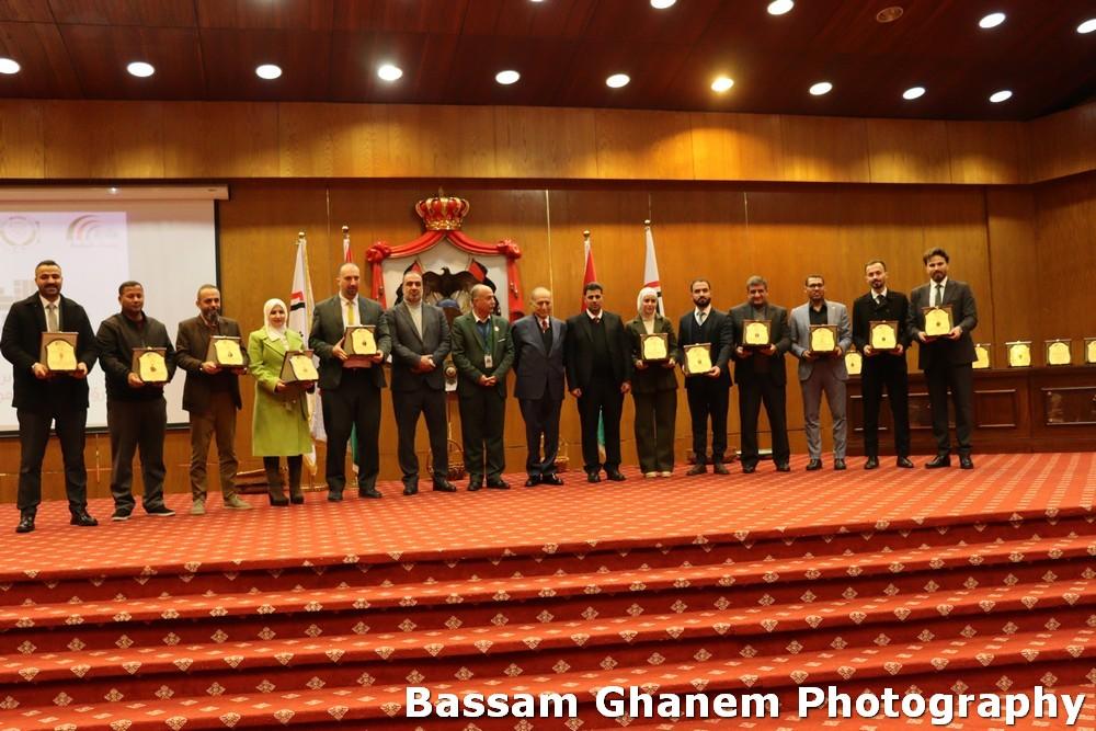 بصمات شبابية تحتفل بتخريج “روّاد التغيير” برعاية الدكتور جواد العناني