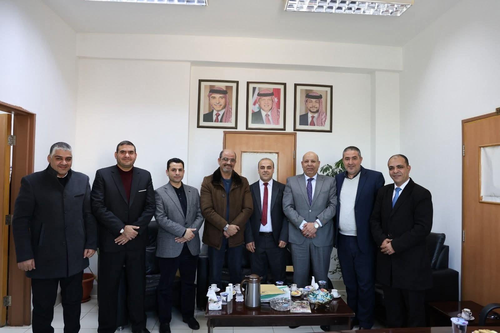 كلية الأعمال في جامعة عجلون الوطنية تعقد الجلسة الأولى لمجلسها الاستشاري