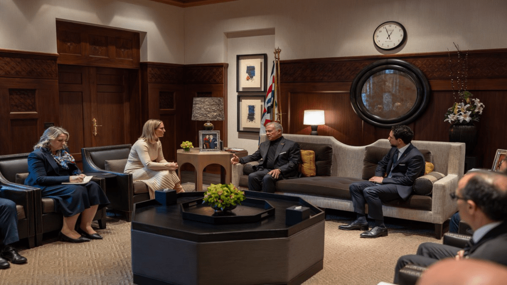 الملك يشدد على الالتزام بتنفيذ اتفاق إنهاء الحرب في غزة