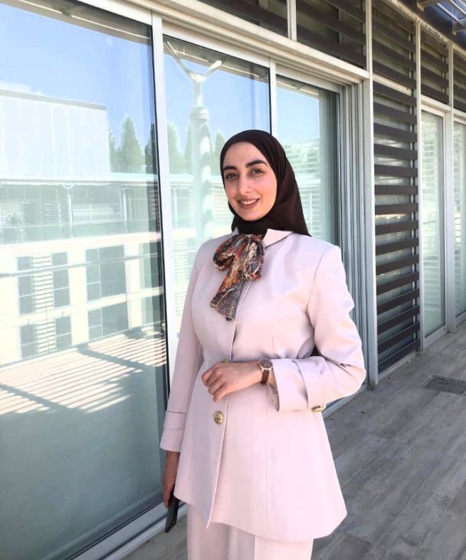 شاشات لامعه وبيوت باردة ...هل خذلتنا وسائل التواصل؟